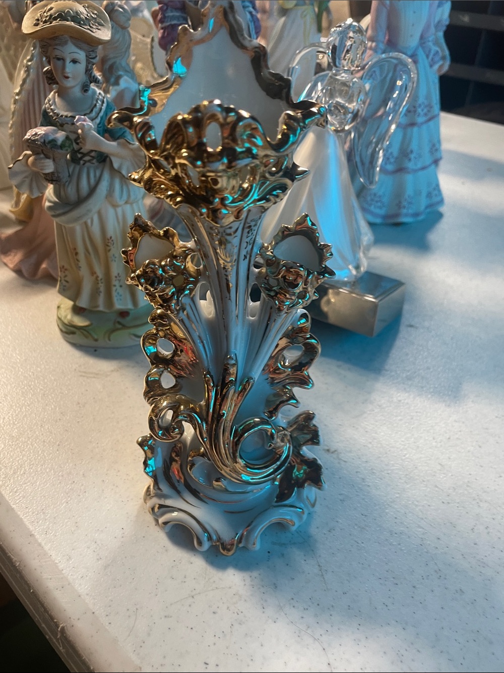 Decorative Porcelain Vase with Gold Accents - Elegant White